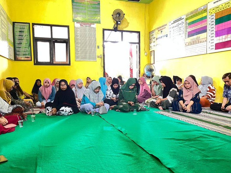 PEMBAGIAN RAPOR SISWA