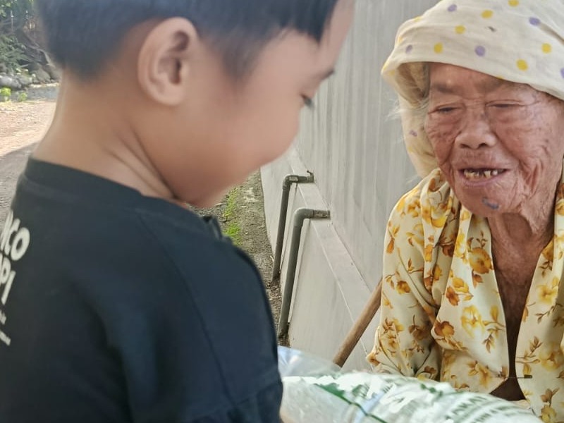 PEMBAGIAN ZAKAT FITRAH
